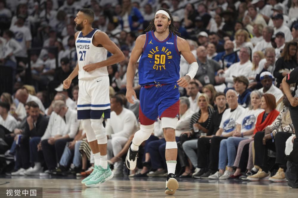 余力地拼抢 余力地拼抢