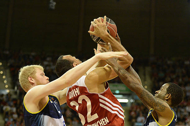 热烈讨论 热烈讨论